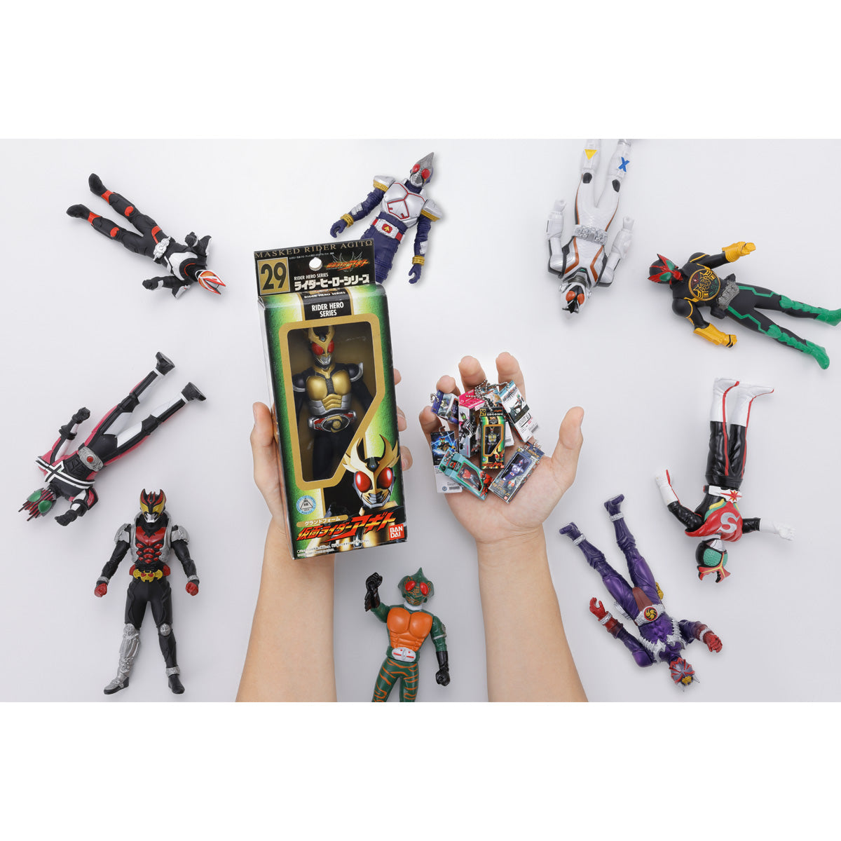 仮面ライダー ソフビパッケージチャーム2＆チョコビスケット（10個入り）
