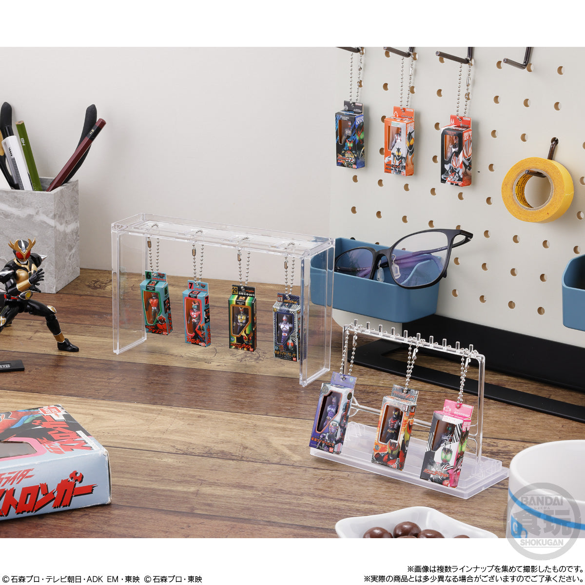 仮面ライダー ソフビパッケージチャーム2＆チョコビスケット（10個入り）
